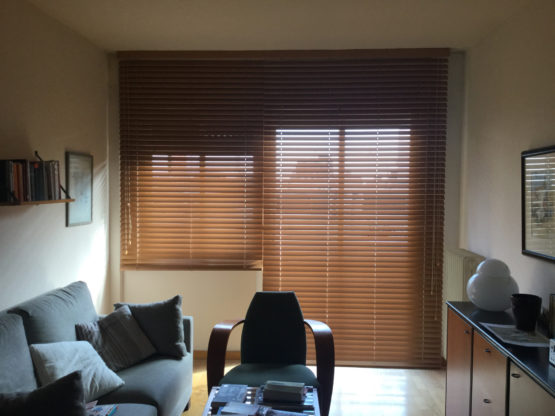 cortinas venecianas de madera